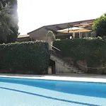 Boomerang Hotel
