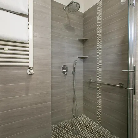 Boomerang Roma Hotell 3*