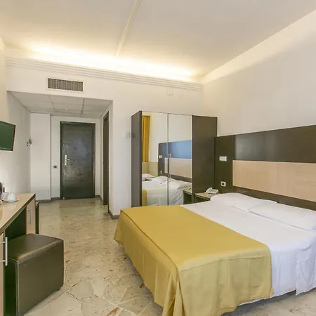 Boomerang Roma Hotell 3*