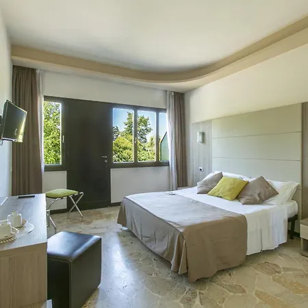 Boomerang Hotel La Massimina-Casal Lumbroso