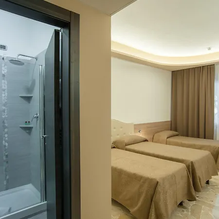 Hotel Boomerang 3*