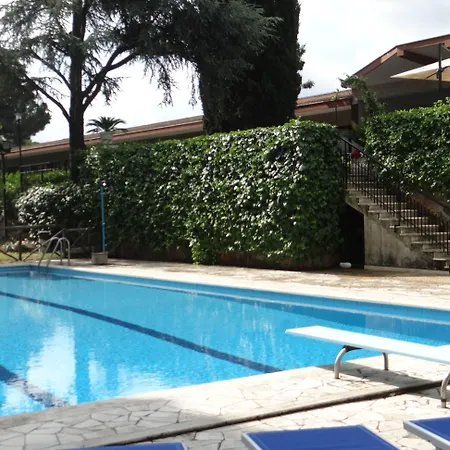 Boomerang 3* La Massimina-Casal Lumbroso
